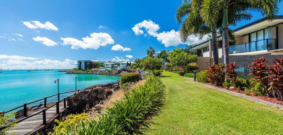 Hotel front with oceanviews